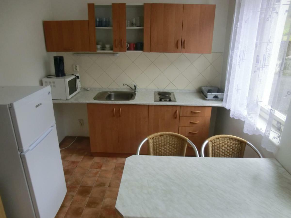 Milano Vandrarhem Mariánské Lázně Exteriör bild